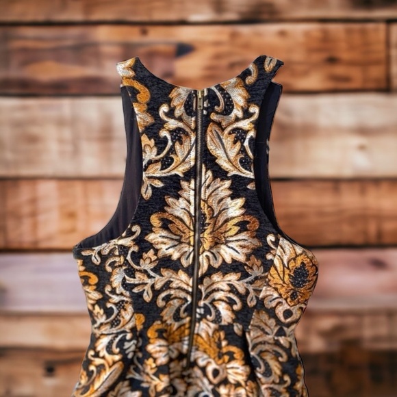 Gianni Bini Elegant Dress w/ lining SzS - Picture 3 of 13